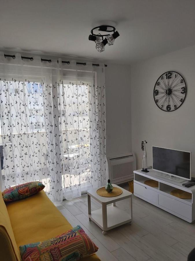 Apartman Ana Iadera With Balcony And Parking Zadar Exterior foto